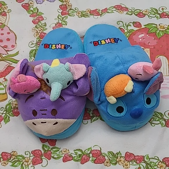Disney Shoes Disney Tsum Tsum Stompeez Slippers Poshmark